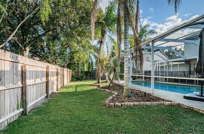 Building Photo - 1806 River Crossing Dr