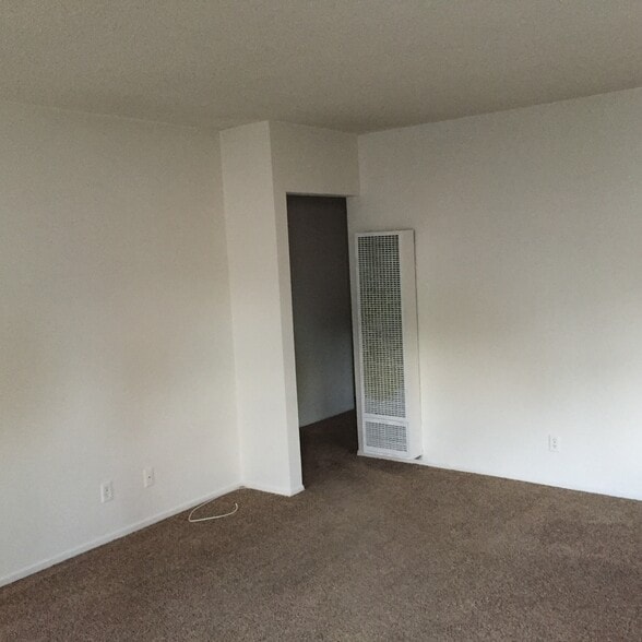 Building Photo - 4733 W 173rd St