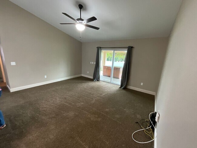 Building Photo - 455 Marion Oaks Ln