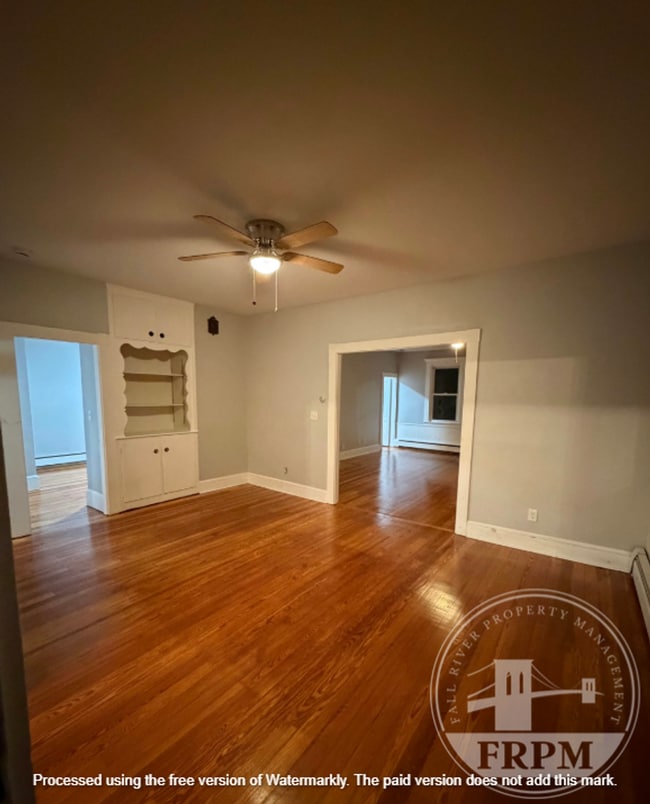 Building Photo - 318 Wood St