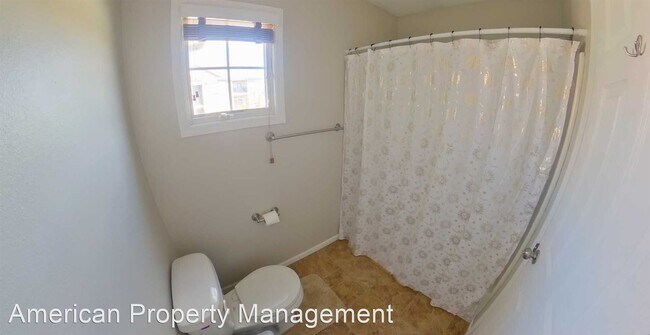 Building Photo - 3 br, 2.5 bath House - 602 Highland Ridge Dr
