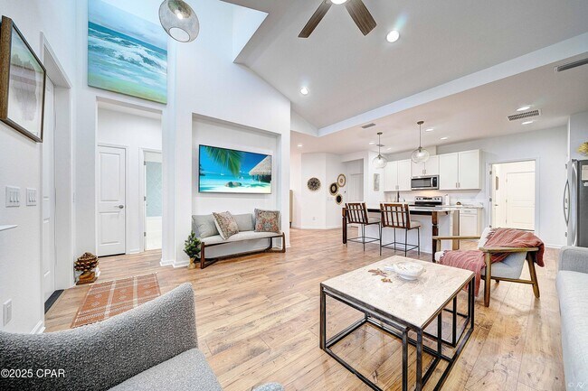 Building Photo - 8980 Coral Reef Wy