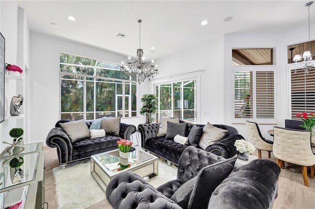 Building Photo - 8910 Paseo De Valencia St