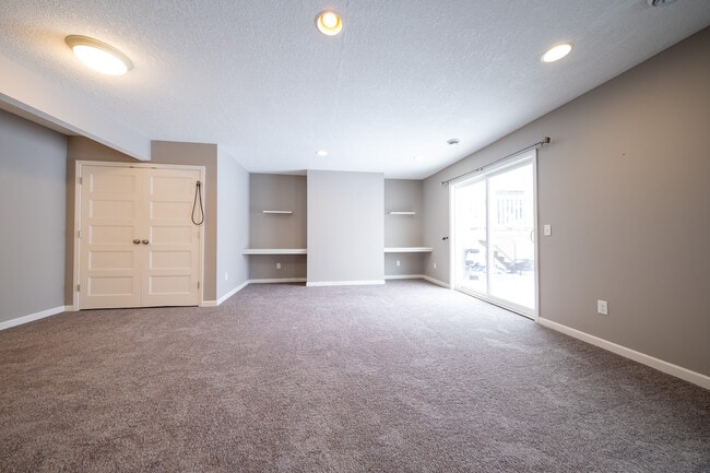 Building Photo - 20817 Guthrie Dr