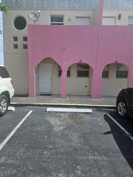 Building Photo - 2739 NW 131st St