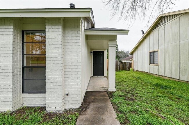 Building Photo - 1602 W Braker Ln