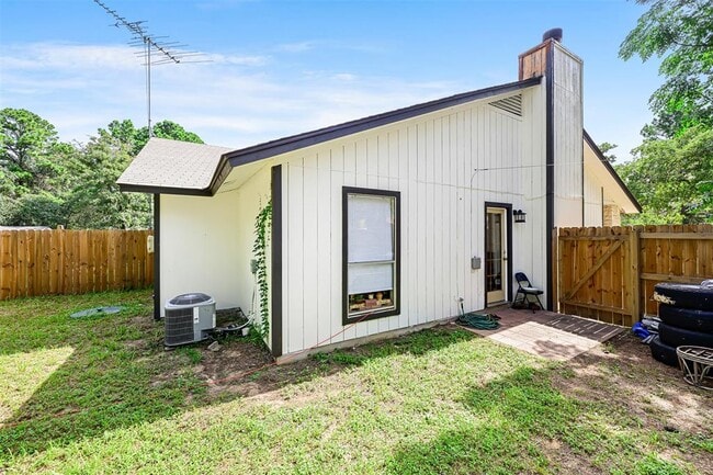 Building Photo - 108 S Kaupo Dr