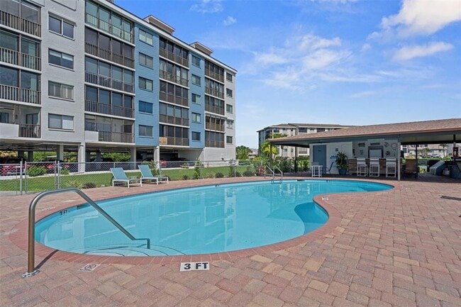 Building Photo - 4650 Bay Blvd
