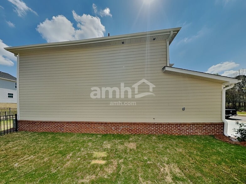 Building Photo - 3612 Creek View Cir