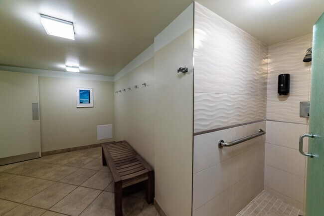 Building Photo - 2780 S Ocean Blvd