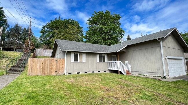 Building Photo - New Inside 3 Bedroom, 2 Full Bath on Corne...