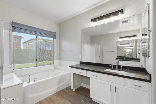 Building Photo - 10915 E Rafael Ave