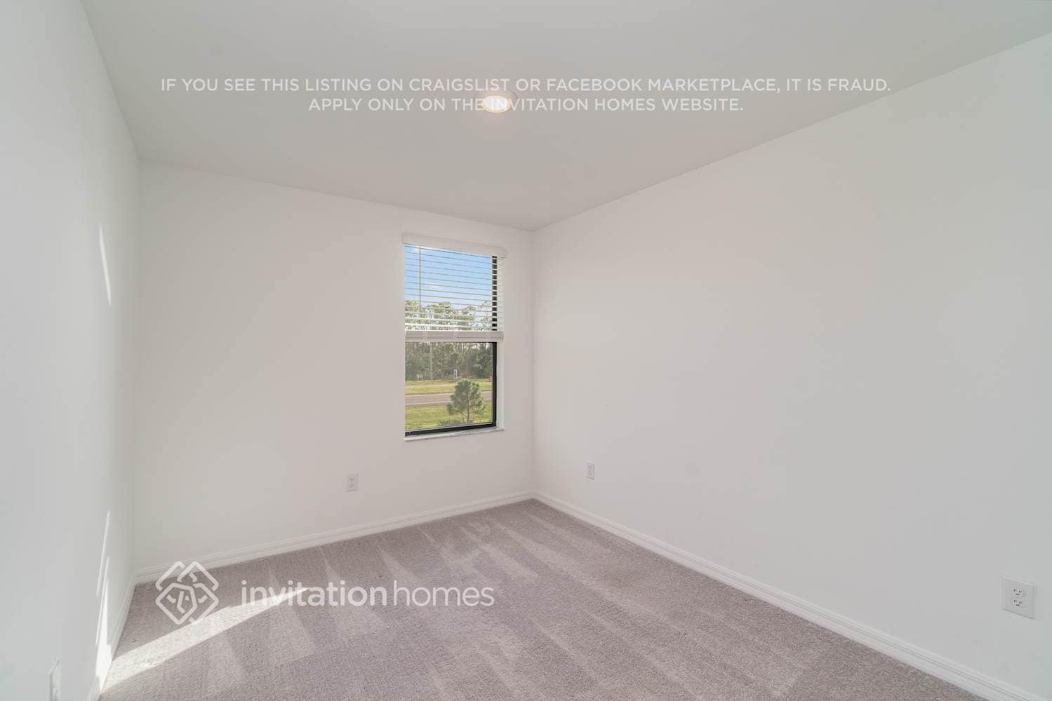 Building Photo - 2041 E Landings Wy