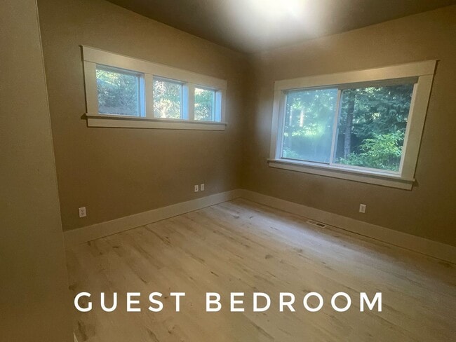 Building Photo - Tech Commuter's Dream Home - Walk to Micro...
