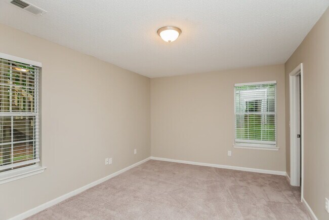 Building Photo - 1041 Crest Ridge Pl SW