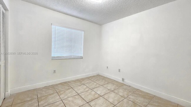 Building Photo - 10611 SW 170th Terrace
