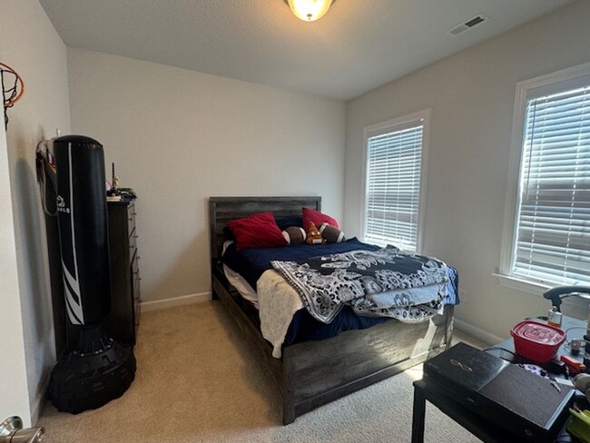 Building Photo - Immaculate Four Bedroom Home in Joliff Lan...