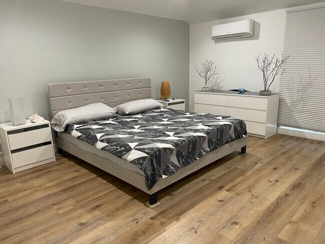 Master Bedroom - 6151 Wilbur Ave