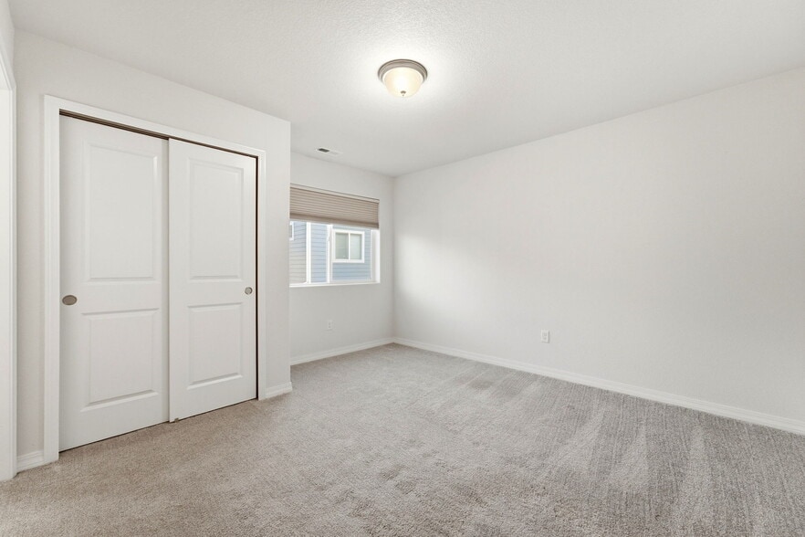 Building Photo - 7421 Marbled Wood Pt