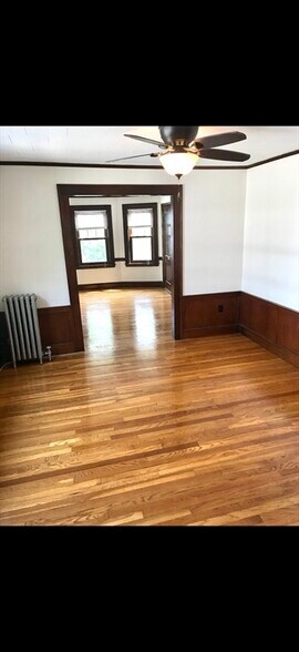 Building Photo - 74 Brock St