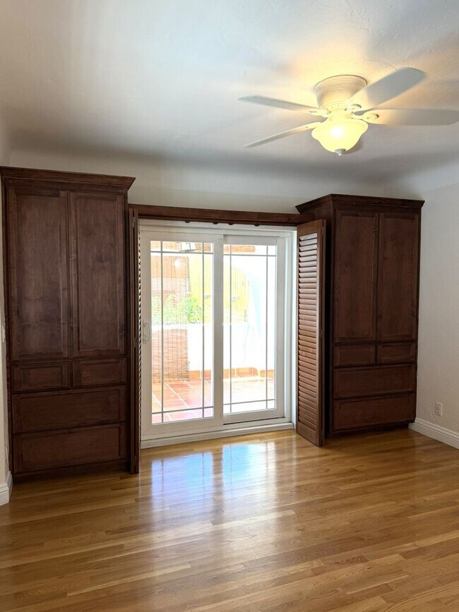 Building Photo - 479