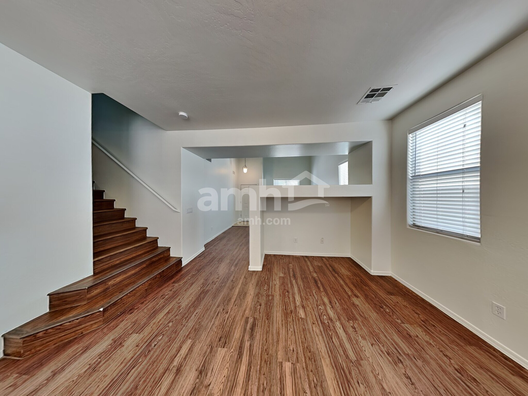 Building Photo - 17428 W Mandalay Ln