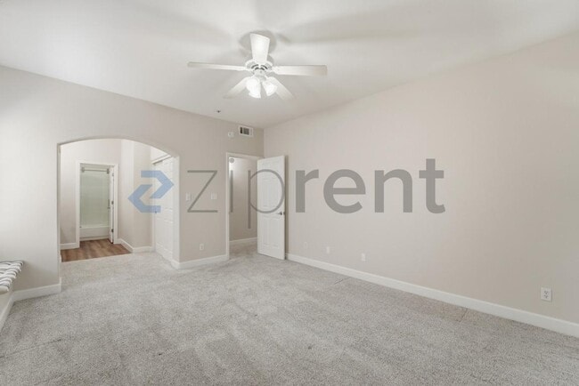 Building Photo - 9600 N 96th St