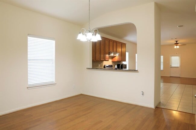 Building Photo - 23710 N Newport Bend