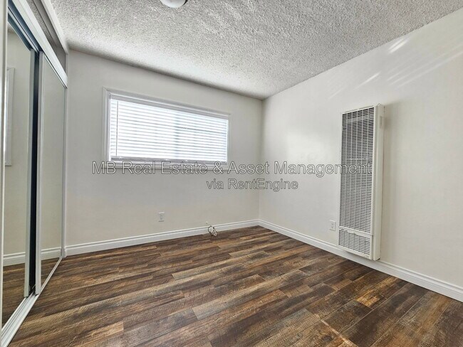 Building Photo - 1745 W 165th Pl