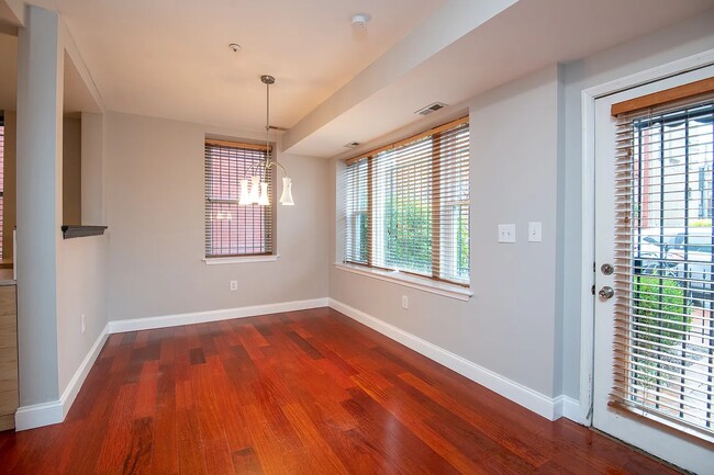 Building Photo - 1708 9th St NW