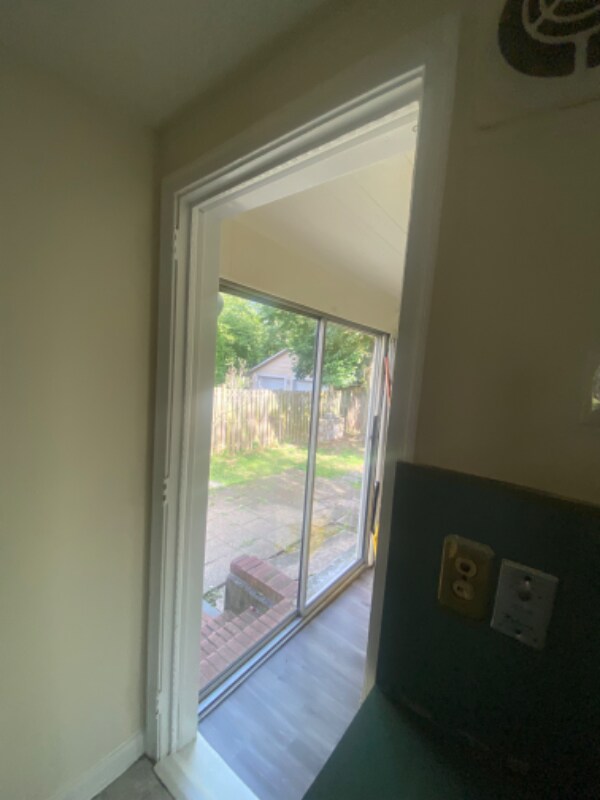 Building Photo - 621 Greenbrook Rd