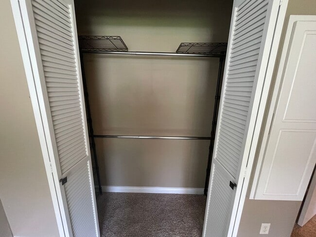 Building Photo - Remodeled 3 Bedroom Home!
