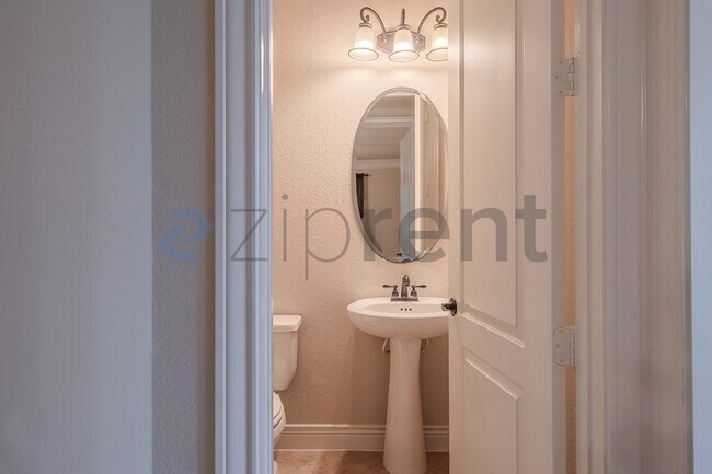 Building Photo - 27827 Patsy Pence St