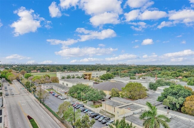 Building Photo - 301 Altara Ave