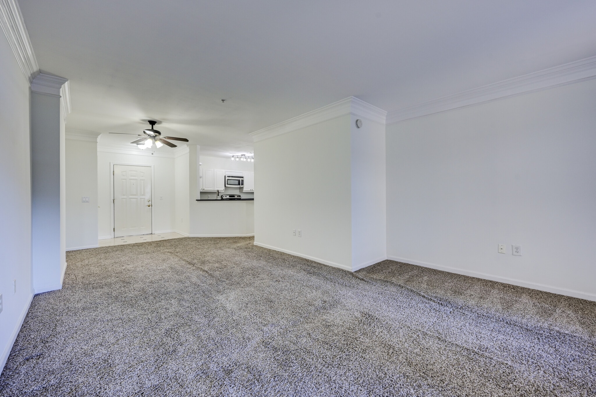 Building Photo - 3334 Peachtree Rd NE