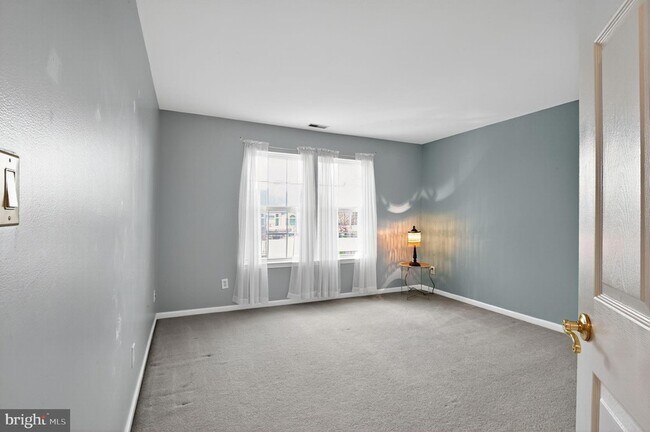 Building Photo - 20 Jasmine Rd