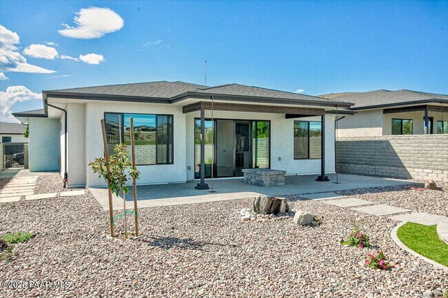 Building Photo - 5744 E Killen Loop