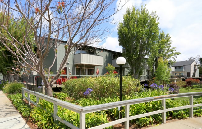 Primary Photo - Updated Top Floor, Corner 2BD/ 2BA - Great...
