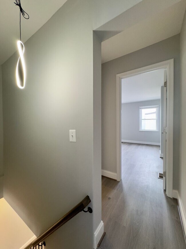 Building Photo - Fully-Renovated 3 Bedroom/2.5 Bathroom with In-Unit Laundry near Highlandtown, Baltimore, MD!