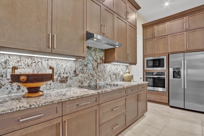 Building Photo - 9204 SW Arco Wy