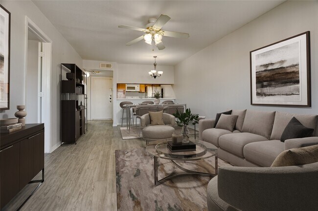 Building Photo - 3015 Walnut Bend Ln