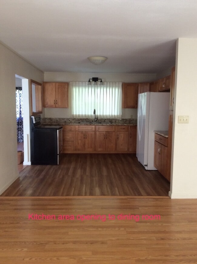 Building Photo - Manoa House for rent