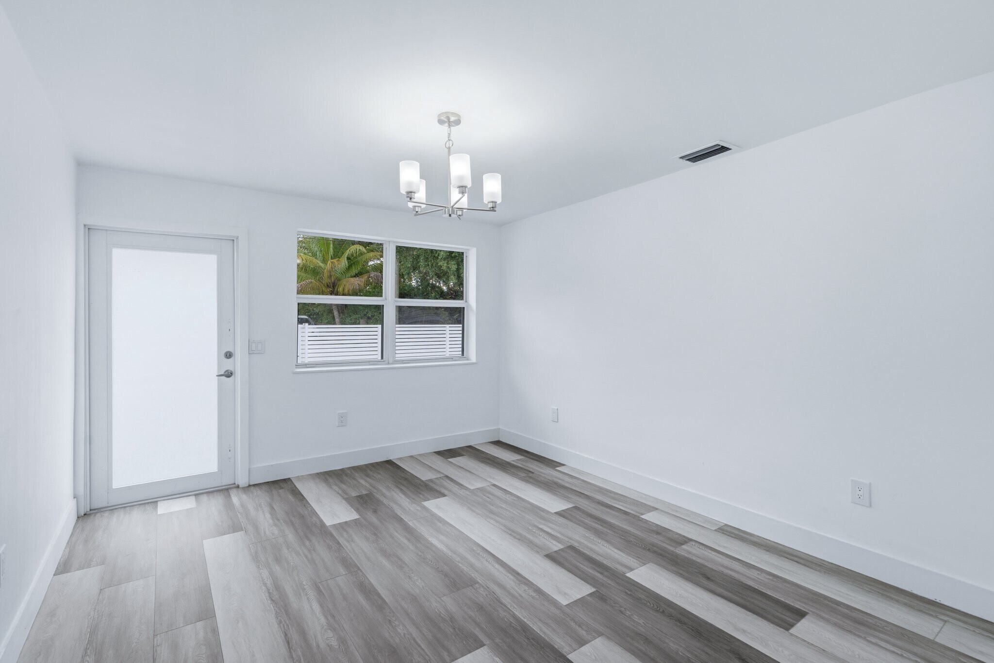 Building Photo - 2433 NW 97th St