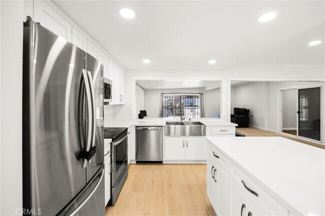 Building Photo - 13509 Destino St
