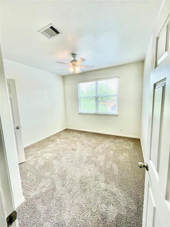 Building Photo - 2419 Allred Dr