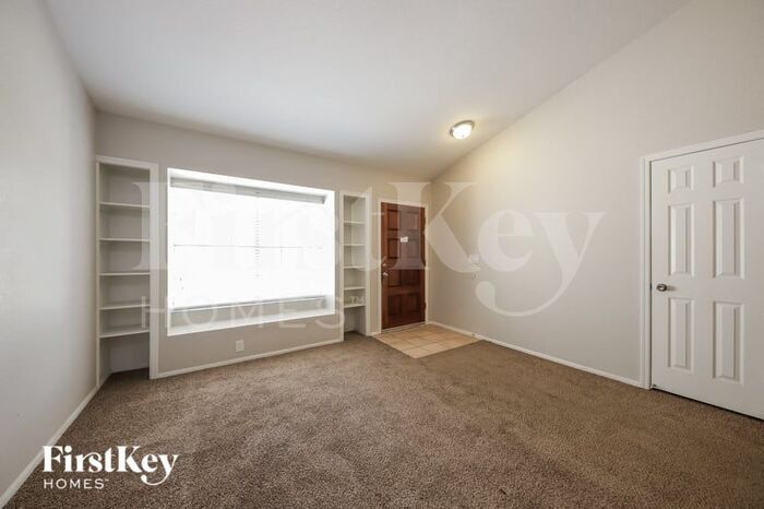 Building Photo - 4932 W Wescott Dr