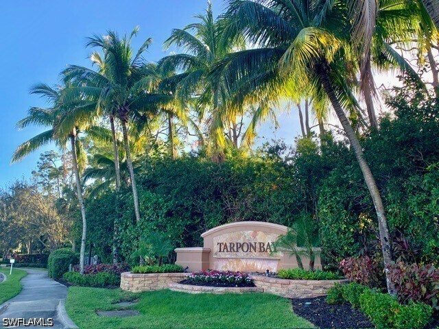 Building Photo - 1912 Tarpon Bay Dr N