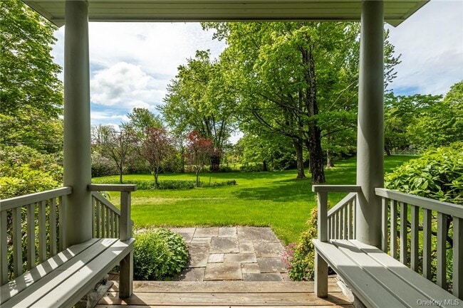 Building Photo - 1282 Hollow Rd