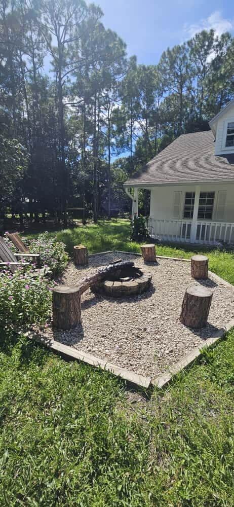 Building Photo - 15941 Mellen Ln