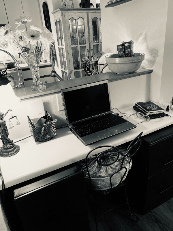 Building Photo - 334 Wells Ave S